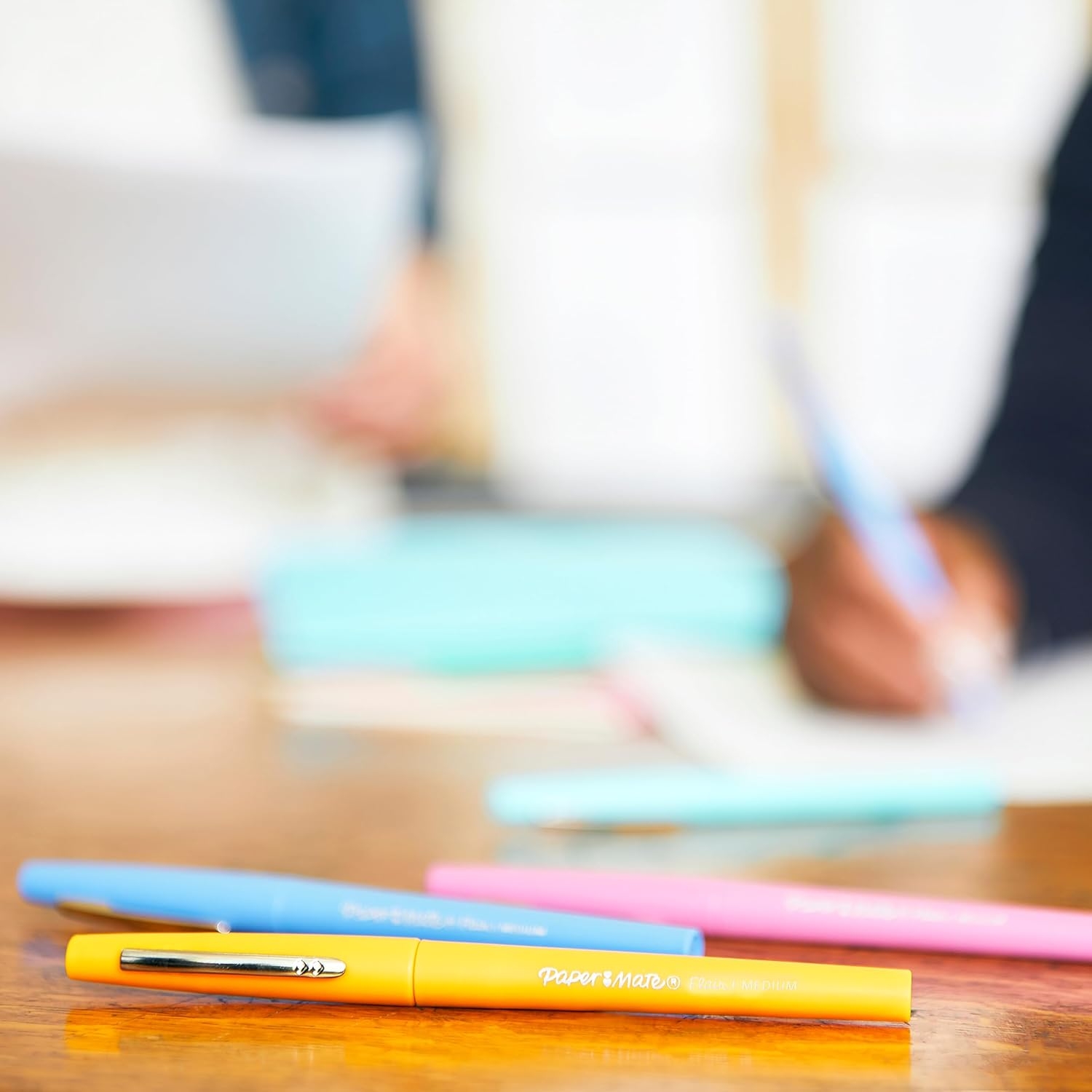 PAPERMATE Blister de 6 stylos feutres Flair Candy Pop. Framboise, (Fraise, Caramel, Vert, Bleu, Raisin)